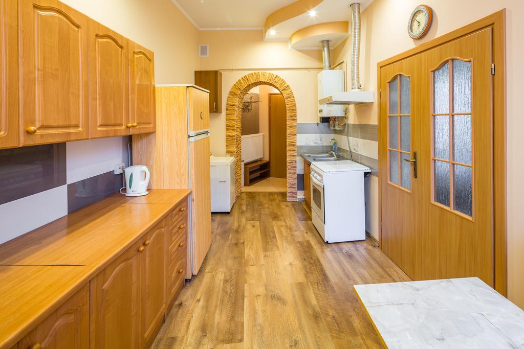 Rynok Square 5 Зі Світлом! Apartamento Lviv Exterior foto
